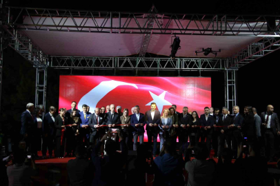 CHP Genel Başkanı Özel, Uşak Belediyesi Ferdi Zeyrek Amfi Salonu açılışına katıldı