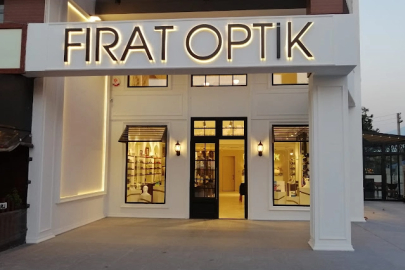 Bursa’da Yapay Zeka Destekli Görme Devrimi: Fırat Optik 3 Yıldır Geleceği Tasarlıyor