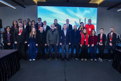 Başkan Büyükakın uluslararası gazetecilerle bir araya geldi