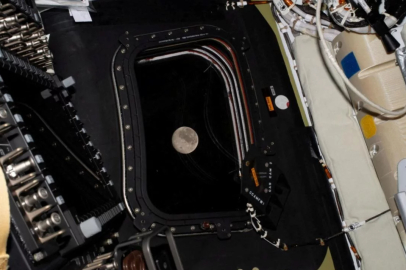 Artemis II mürettebatı "Dünya'dan katedilen en uzak mesafe" rekorunu kırdı