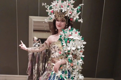 Adana’da Uzunköprü rüzgarı... Moda tasarımcısı Güzin Vardar Türkiye birincisi oldu