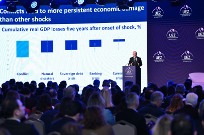 Mehmet Şimşek’ten  UEZ’de Güçlü Ekonomi Vurgusu