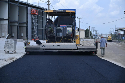 Manisa Turgutlu’da 3 bin tonluk asfalt seferberliği
