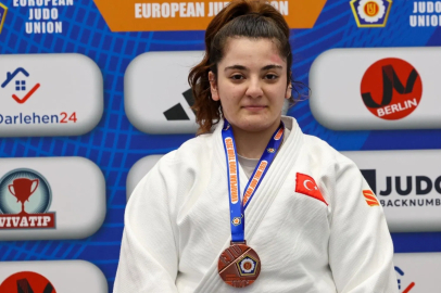 İzmirli Sema Avrupa Kupası’nda kürsüde