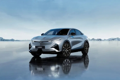 Alpine'in Elektrikli Spor Fastback Modeli A390 Türkiye'de